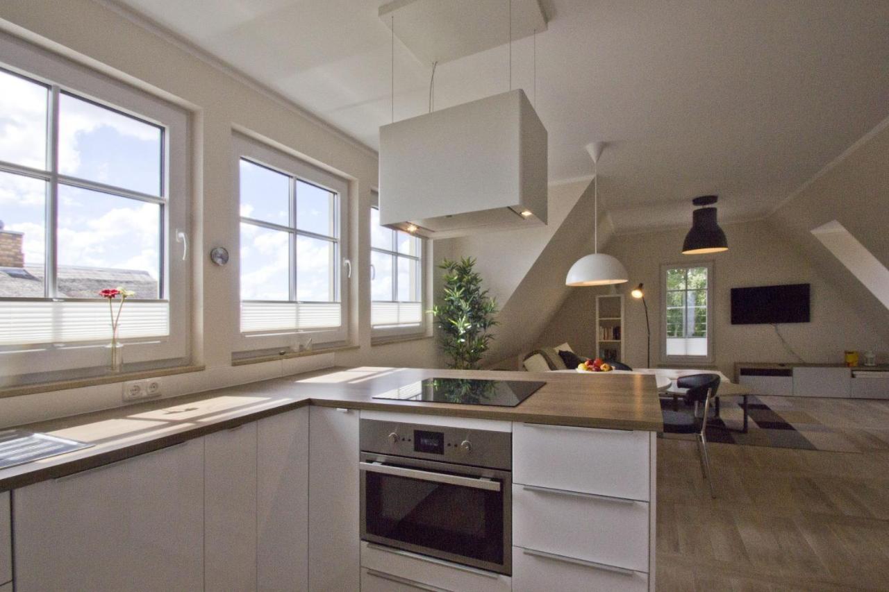 Ferienhaus Auszeit Fewo 03 - Dachterrasse, Ruhige Lage Middelhagen Exteriör bild