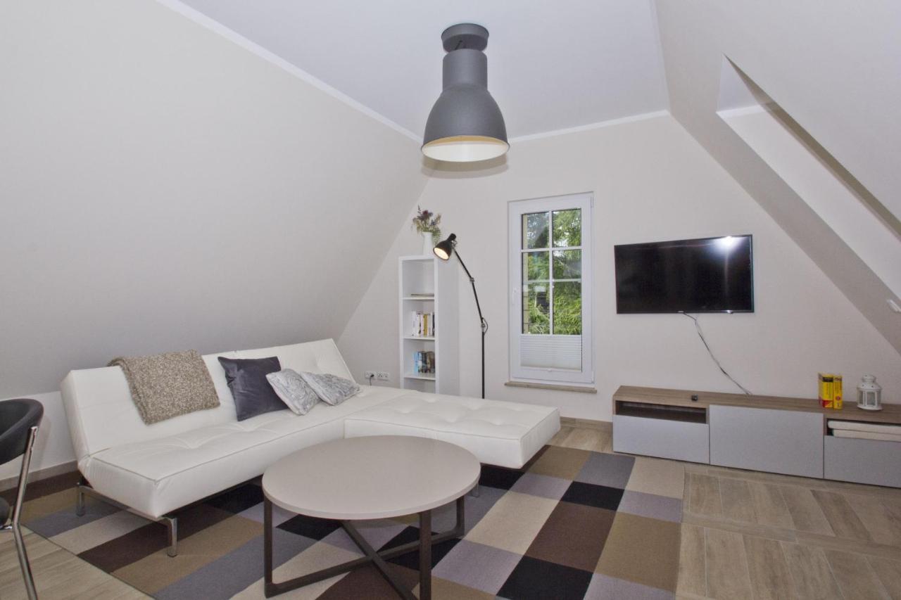 Ferienhaus Auszeit Fewo 03 - Dachterrasse, Ruhige Lage Middelhagen Exteriör bild